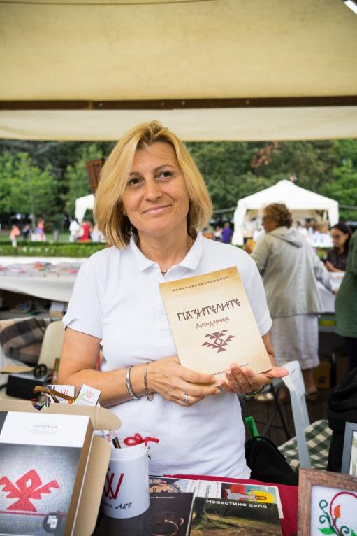 Картини, книги, пъзели